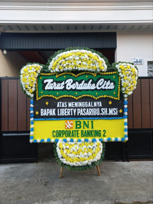 Papan Bunga Duka di Ogamanim